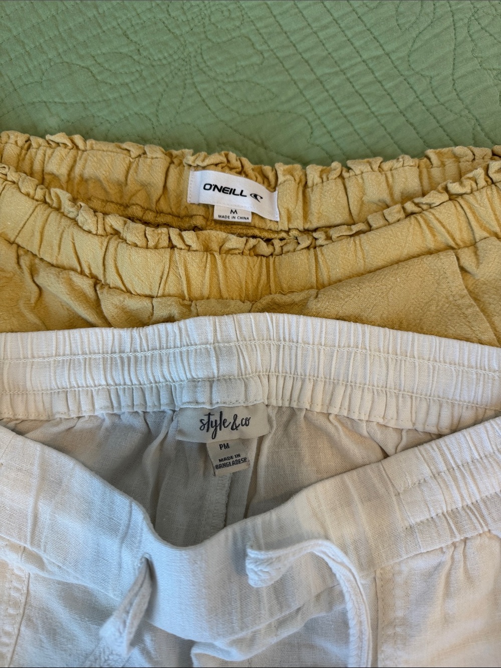 Set of Linen-Blend Shorts in White and Mustard - Picture 2 of 8